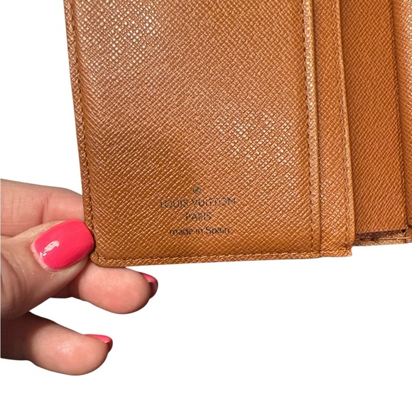 Louis Vuitton Brown Monogram Wallet With Kisslock - Picture 4 of 5